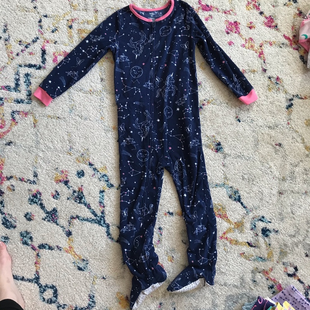 Carter’s fleece footed pajamas size 6